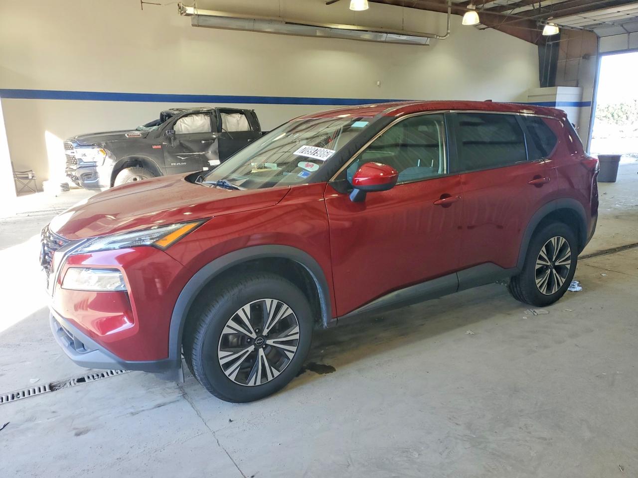2023 NISSAN ROGUE SV — Front 3/4