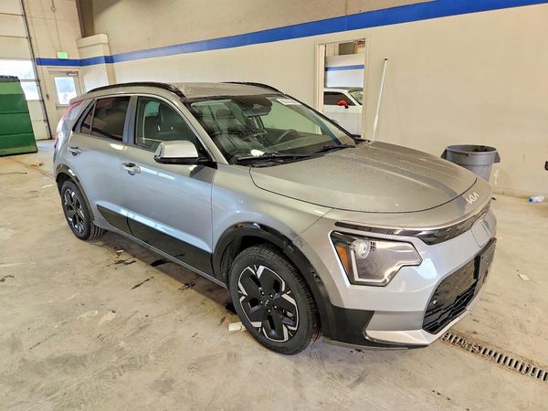 2023 KIA NIRO Wind — Passenger 3/4