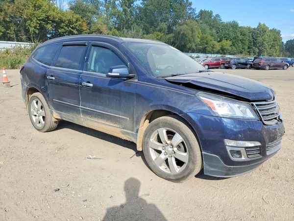 2016 CHEVROLET TRAVERSE LTZ — Passenger 3/4