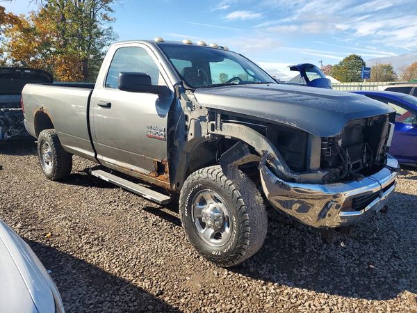2013 RAM 2500 ST — Passenger 3/4
