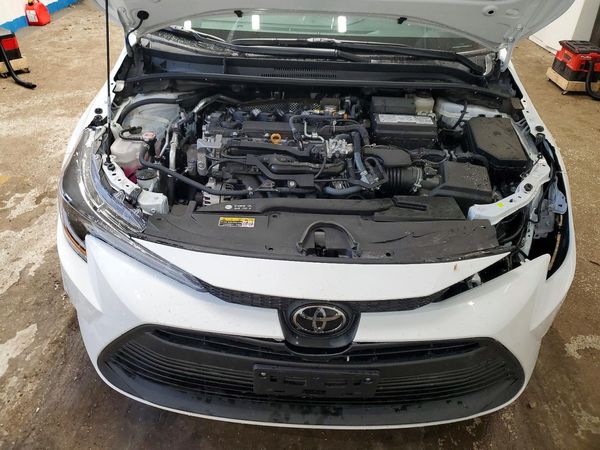 2026 TOYOTA COROLLA LE — Engine bay