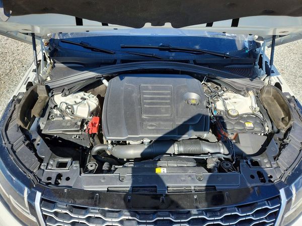 2018 LAND ROVER RANGE ROVER VELAR — Engine bay