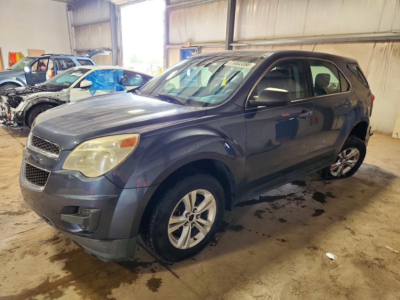 2014 CHEVROLET EQUINOX LS — Front 3/4
