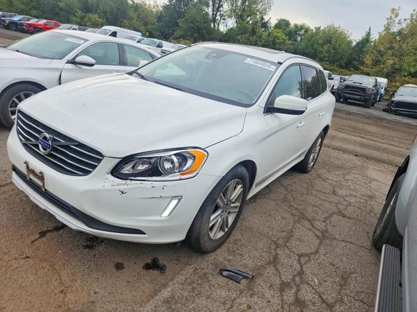 2016 VOLVO XC60 — DSFA — Front 3/4