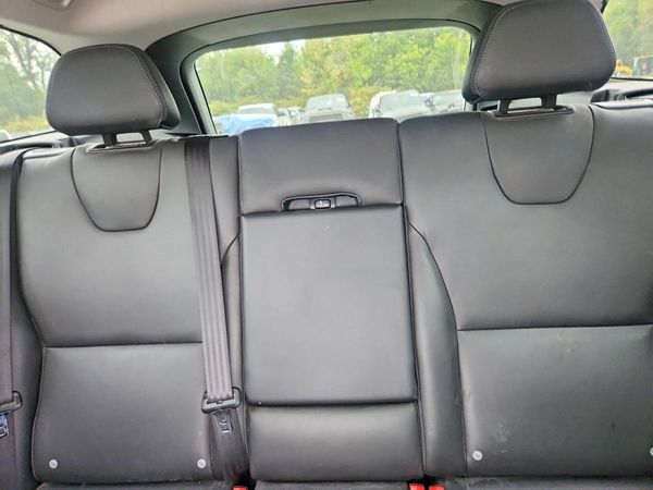 2016 VOLVO XC60 — SUVN