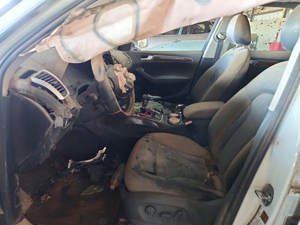 2012 AUDI Q5 Premium — DENT