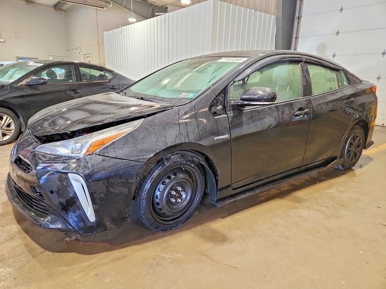 2020 TOYOTA PRIUS — Front 3/4