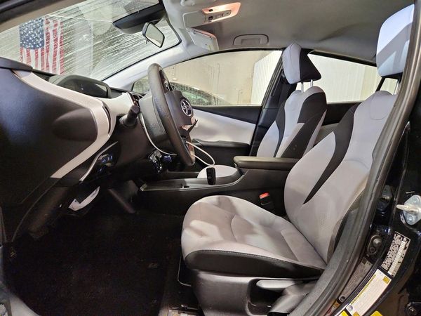 2020 TOYOTA PRIUS — DENT
