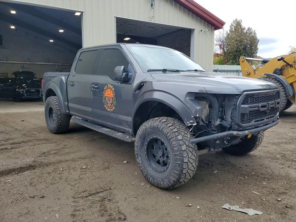 2018 FORD F150 Super Crew - Raptor — Passenger 3/4