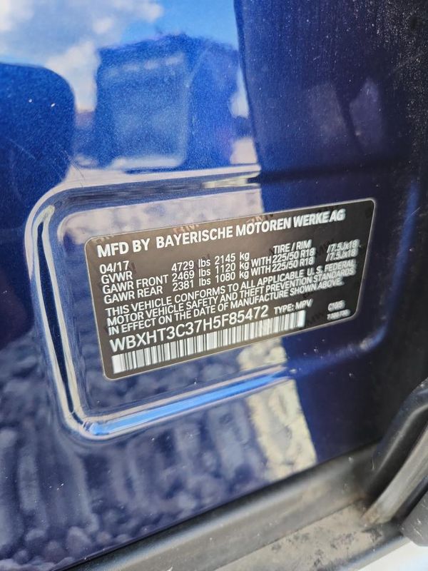 2017 BMW X1 xDrive28i — VINS