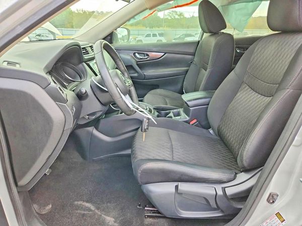 2019 NISSAN ROGUE — DENT