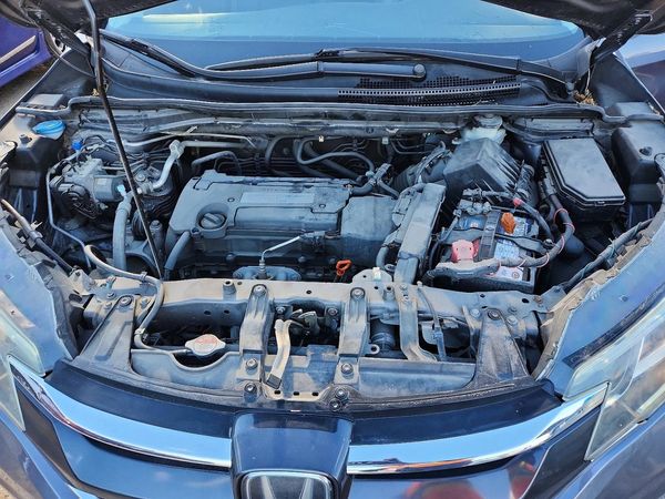 2015 HONDA CRV Touring — Engine bay