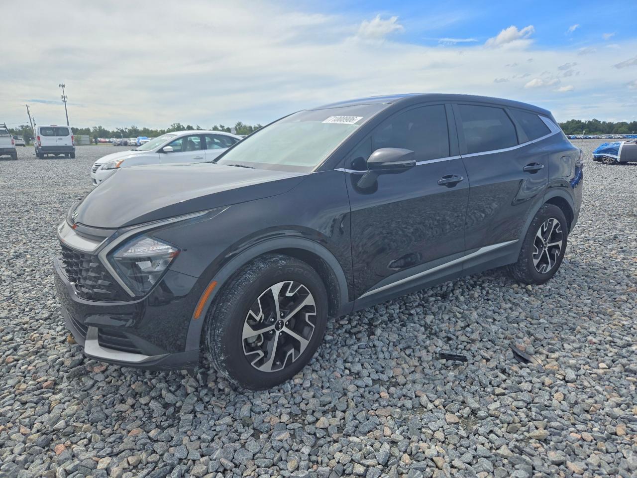 2023 KIA SPORTAGE EX — Front 3/4