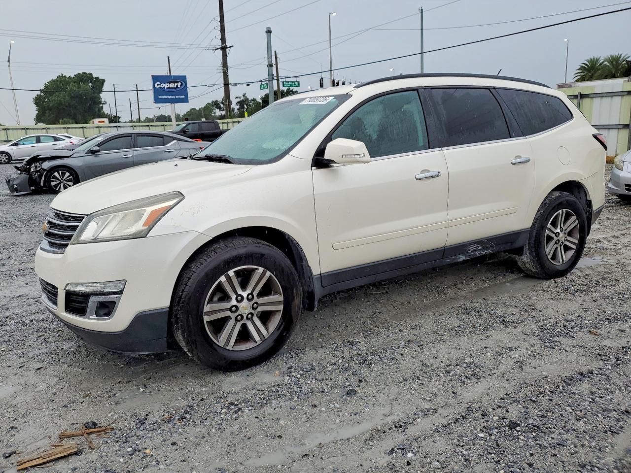 2015 CHEVROLET TRAVERSE 2LT — Front 3/4