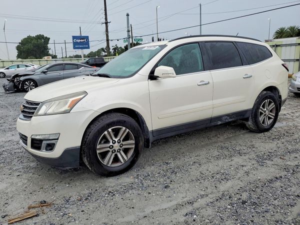 2015 CHEVROLET TRAVERSE 2LT — Front 3/4