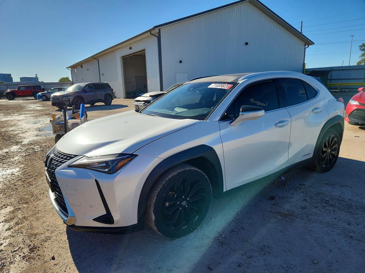 2020 LEXUS UX 250h Premium — Front 3/4