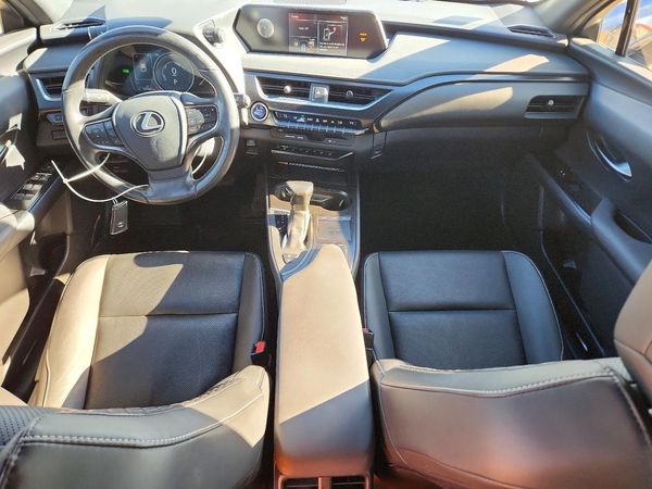 2020 LEXUS UX 250h Premium — CKPT