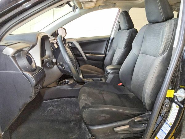 2018 TOYOTA RAV4 Adventure/XLE — DENT