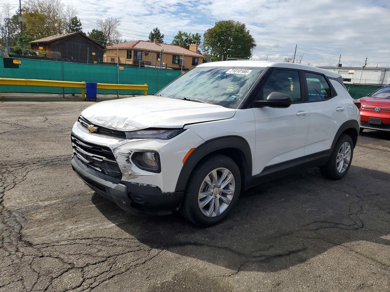 2021 CHEVROLET TRAILBLAZE LS — Front 3/4