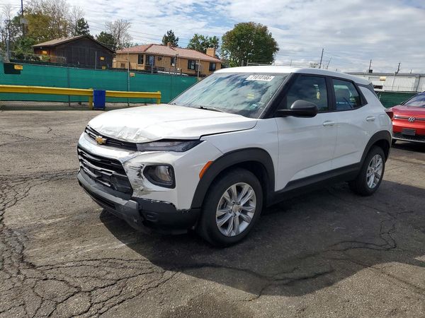 2021 CHEVROLET TRAILBLAZE LS — Front 3/4