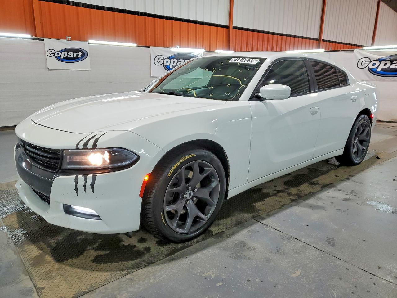 2019 DODGE CHARGER SXT — Front 3/4