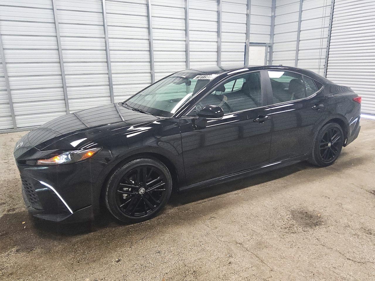 2026 TOYOTA CAMRY — Front 3/4