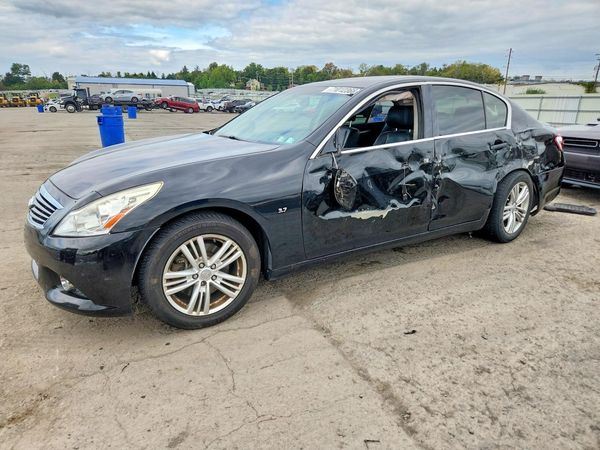 2015 INFINITI Q40 — DSFA — Front 3/4