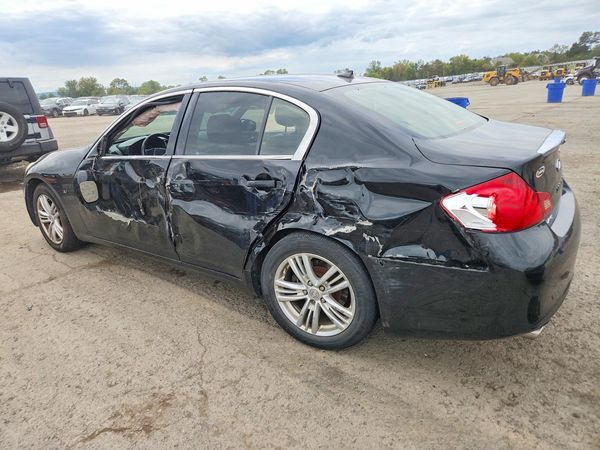 2015 INFINITI Q40 — DSRA