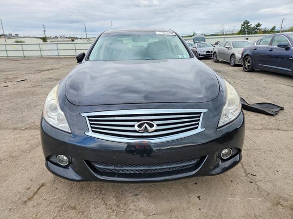 2015 INFINITI Q40 — DIRF