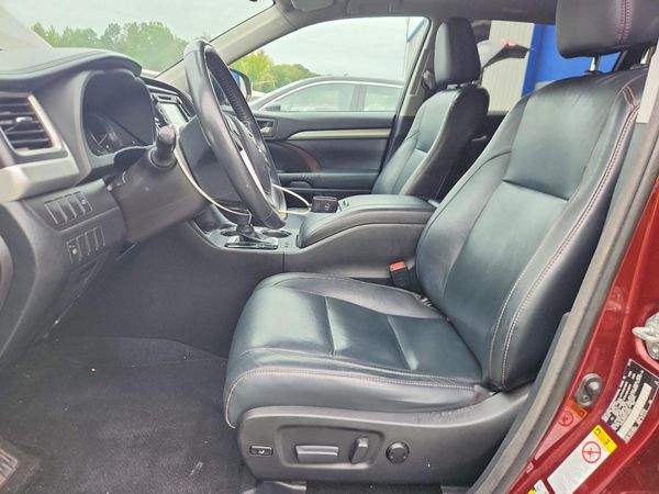 2015 TOYOTA HIGHLANDER Base/Hybrid — DENT