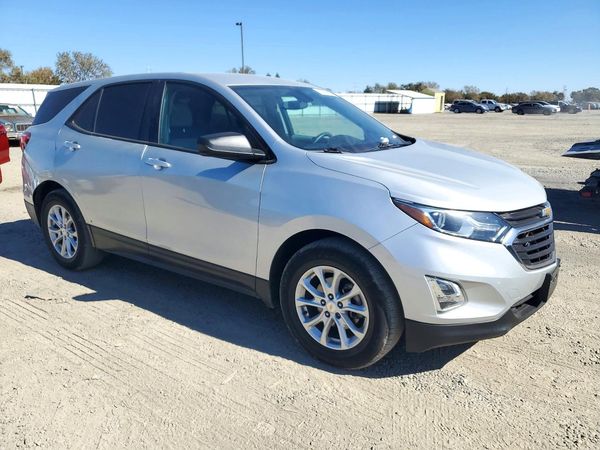 2018 CHEVROLET EQUINOX LS — Passenger 3/4