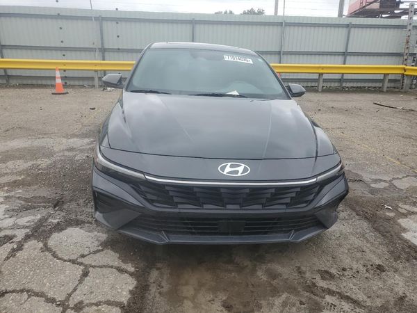 2024 HYUNDAI ELANTRA SEL w/ Convenience Pkg