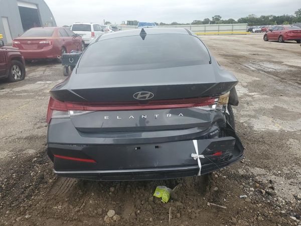 2024 HYUNDAI ELANTRA SEL w/ Convenience Pkg