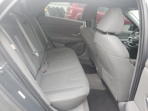 2024 HYUNDAI ELANTRA SEL w/ Convenience Pkg