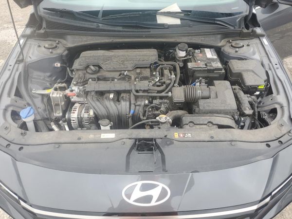 2024 HYUNDAI ELANTRA SEL w/ Convenience Pkg
