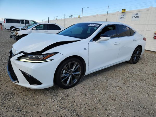 2019 LEXUS ES — DSFA — Front 3/4