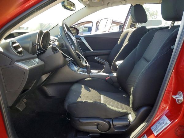 2012 MAZDA MAZDA3 Touring/GS — DENT
