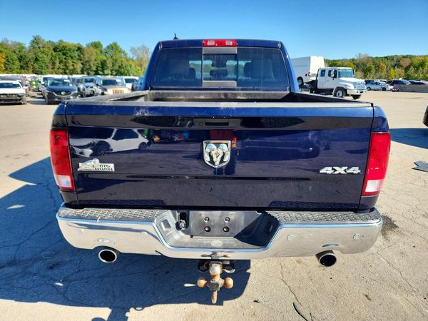 2019 RAM 1500 CLASSIC SLT — DIRR