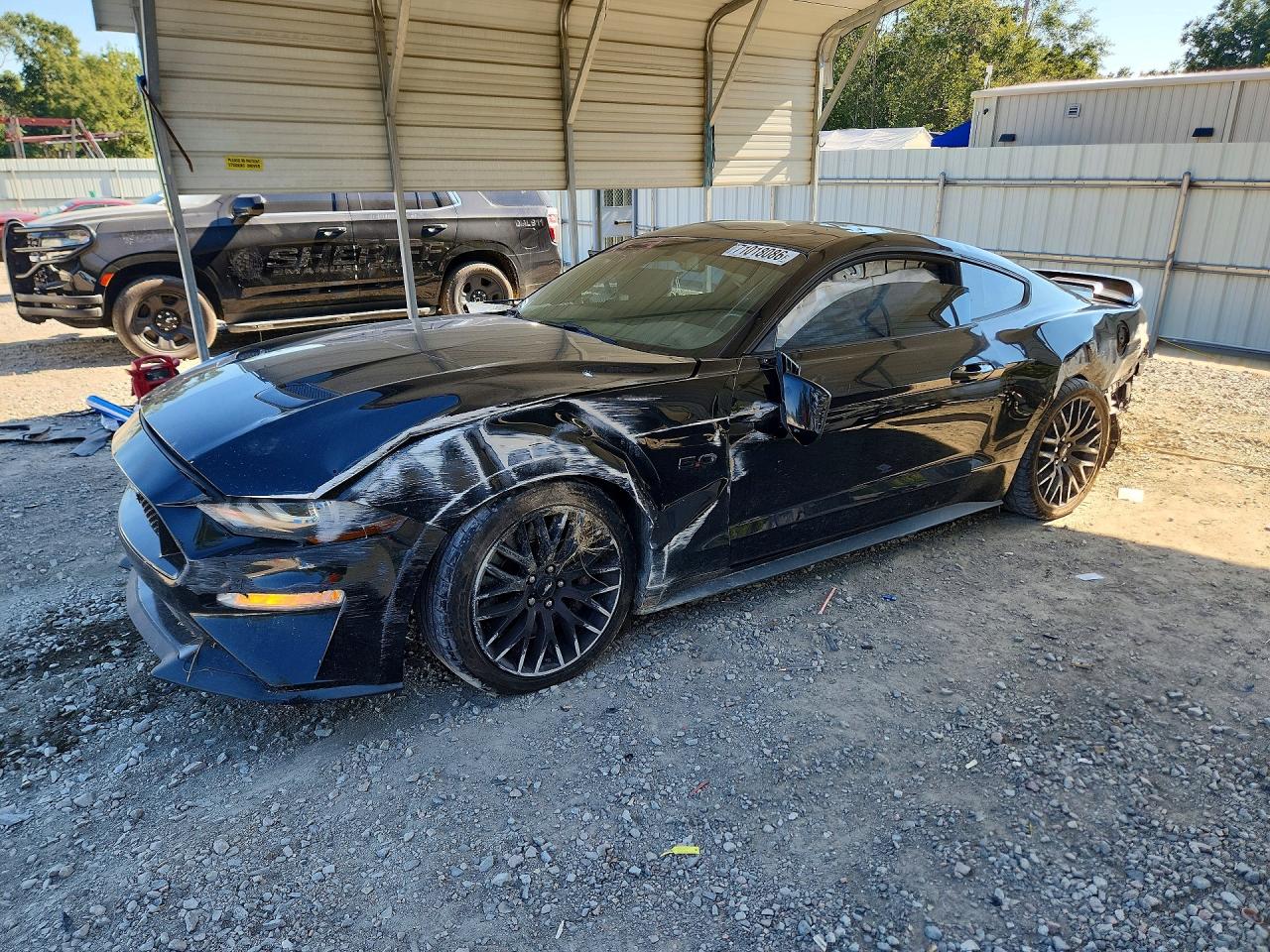 2019 FORD MUSTANG GT Coupe — Front 3/4