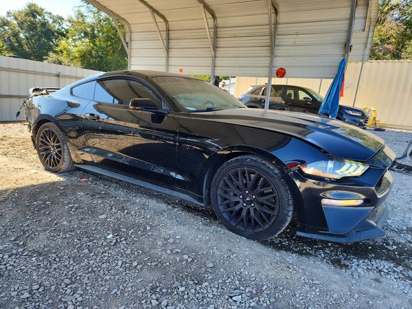 2019 FORD MUSTANG GT Coupe — Passenger 3/4