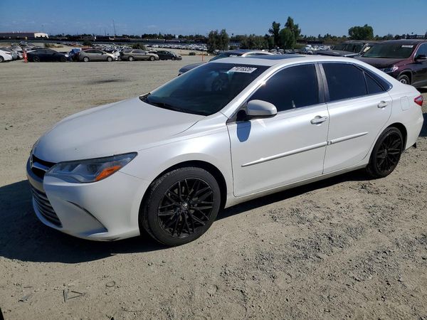 2017 TOYOTA CAMRY — DSFA — Front 3/4
