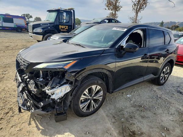 2021 NISSAN ROGUE SV — Front 3/4