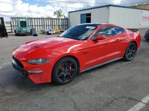 2019 FORD MUSTANG GT Coupe — Front 3/4