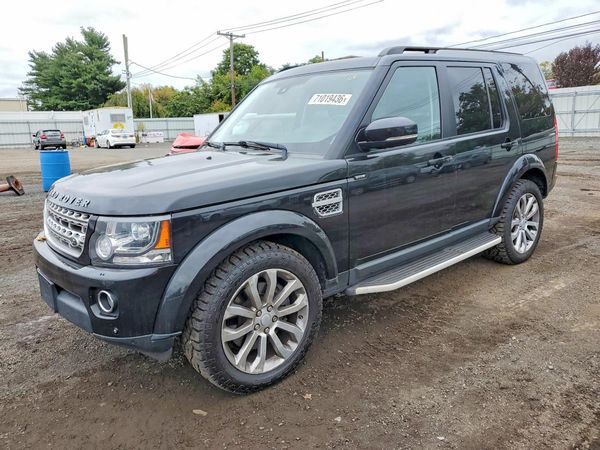2016 LAND ROVER LR4 HSE Lux — Front 3/4