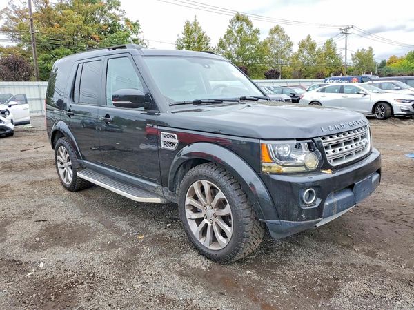 2016 LAND ROVER LR4 HSE Lux — Passenger 3/4