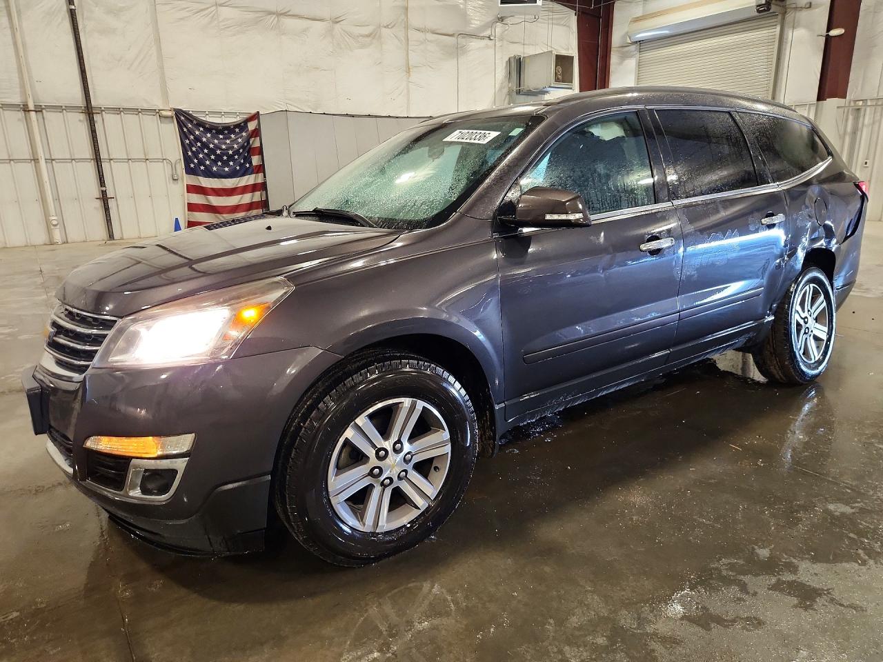 2015 CHEVROLET TRAVERSE 1LT — Front 3/4
