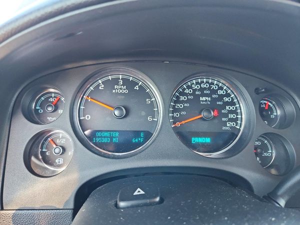 2012 CHEVROLET SUBURBAN LT — ODOM
