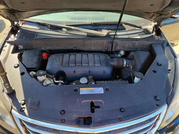 2016 CHEVROLET TRAVERSE 1LT — Engine bay