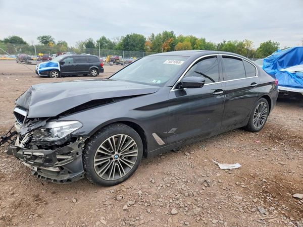 2017 BMW 5 SERIES xDrive — Front 3/4
