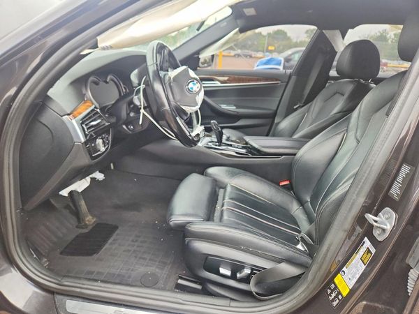 2017 BMW 5 SERIES xDrive — DENT